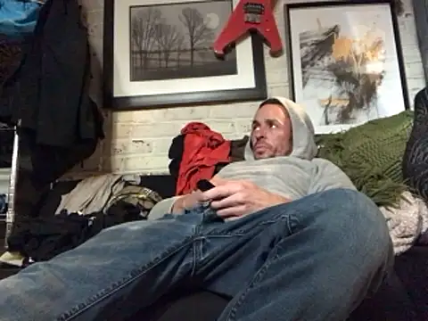 Gman143187 online show from 12/19/24, 04:24