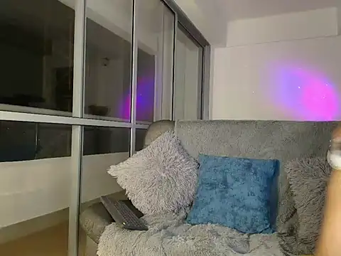 Snapshot of thesweetkhloe__ chatting on 10/12/25, 09:52 thesweetkhloe online show from 10/12/25, 09:52