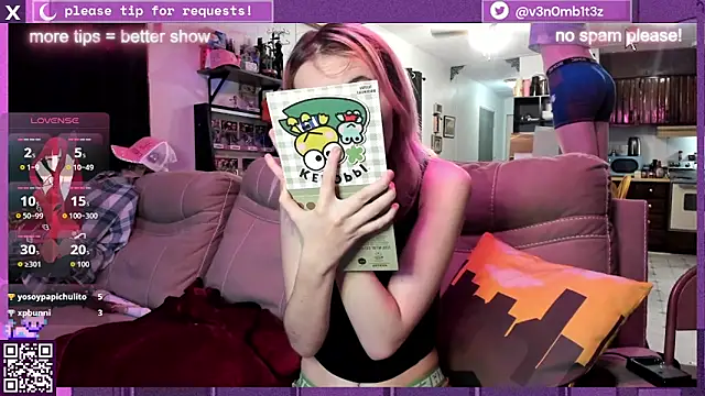 Snapshot of v3n0mb1t3z chatting on 11/18/25, 11:59 v3n0mb1t3z online show from 11/18/25, 11:59