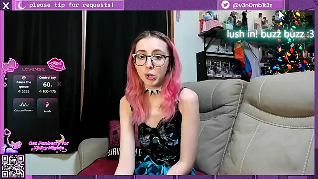 Snapshot of v3n0mb1t3z chatting on 01/12/26, 04:07 v3n0mb1t3z online show from 01/12/26, 04:07