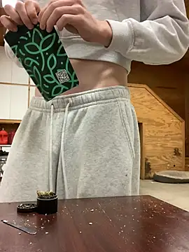 YourFavTwinkie online show from 02/03/26, 07:02