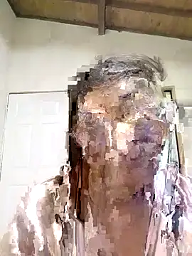 florecita69 online show from 10/28/25, 02:26