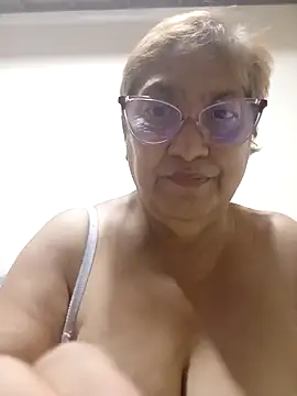 florecita69 online show from 03/06/26, 02:30