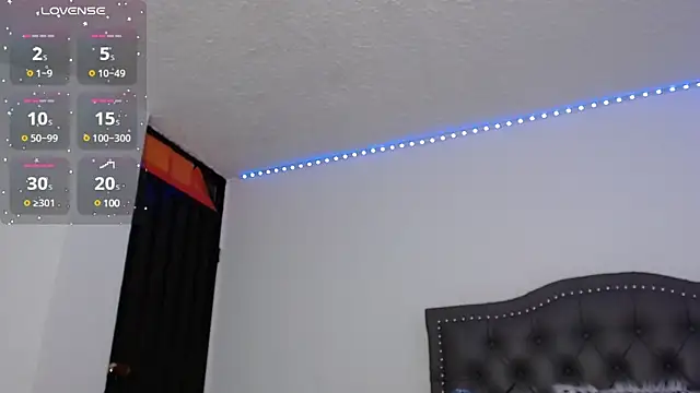 Snapshot of pamela_ chatting on 12/09/24, 02:56 pamela  online show from 12/09/24, 02:56