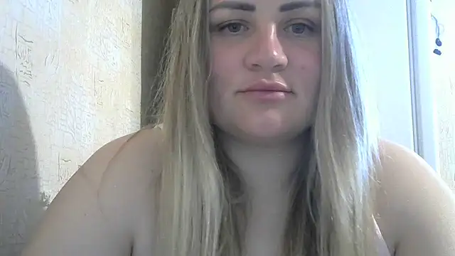 Snapshot of Honeydew-Waves chatting on 07/06/26, 04:20 Honeydew-Waves online show from 07/06/26, 04:20
