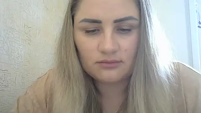 Snapshot of Honeydew-Waves chatting on 07/15/26, 06:40 Honeydew-Waves online show from 07/15/26, 06:40