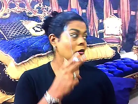 indianCherryPie online show from 10/27/25, 05:33