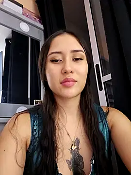 Selena blake online show from 11/05/25, 11:38