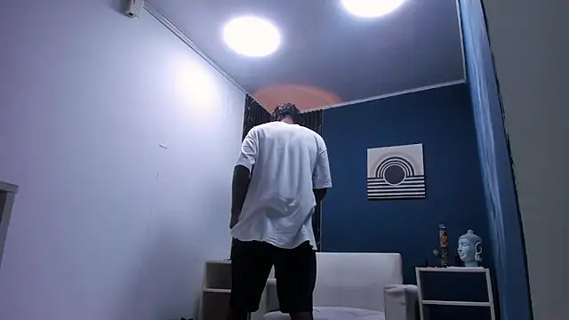 LarryCollin online show from 02/02/25, 01:34