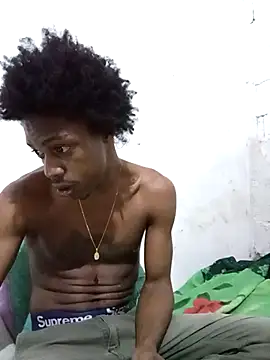 LarryCollin online show from 10/05/25, 04:22