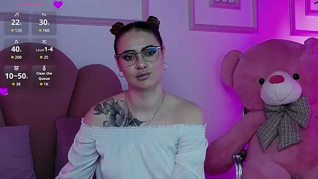 Abby  White online show from 11/02/25, 05:04