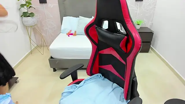 angelica dymond online show from 03/08/25, 12:09