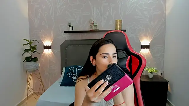 angelica dymond online show from 03/18/25, 12:14