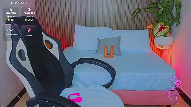 angelica dymond online show from 03/17/26, 12:30