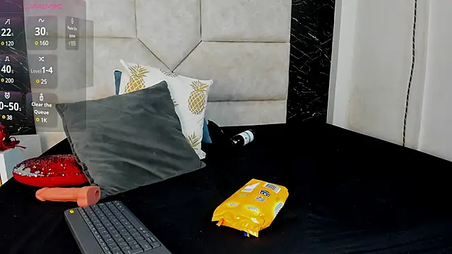 vallenope 11 online show from 12/20/24, 09:17