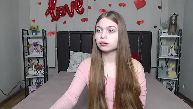 LaraPika online show from 02/19/26, 06:31