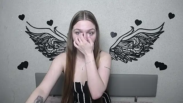Snapshot of LaraPika chatting on 05/19/26, 05:03 LaraPika online show from 05/19/26, 05:03