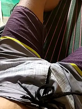 Snapshot of 1995eduardo chatting on 02/02/25, 01:45 1995eduardo online show from 02/02/25, 01:45