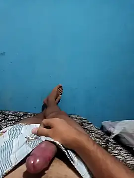 Snapshot of 1995eduardo chatting on 02/06/25, 09:32 1995eduardo online show from 02/06/25, 09:32