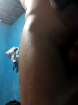 Snapshot of 1995eduardo chatting on 02/19/25, 08:31 1995eduardo online show from 02/19/25, 08:31