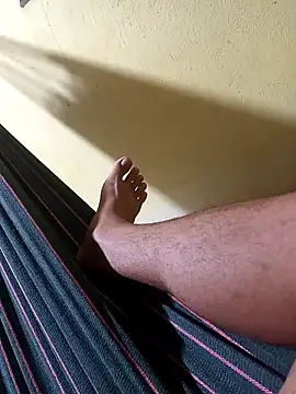 Snapshot of 1995eduardo chatting on 02/25/25, 02:58 1995eduardo online show from 02/25/25, 02:58