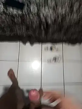 Snapshot of 1995eduardo chatting on 03/04/25, 01:55 1995eduardo online show from 03/04/25, 01:55