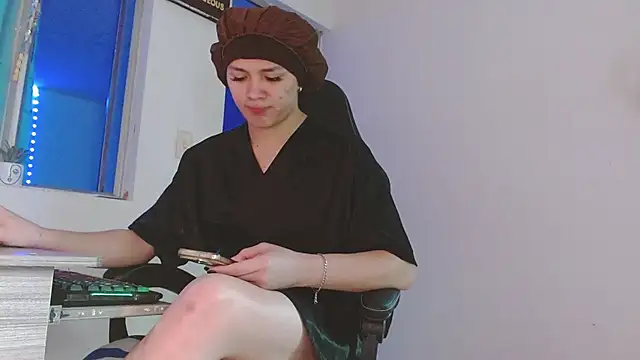 giuliana andrade online show from 07/18/26, 01:32