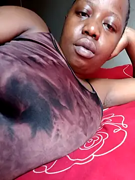 Snapshot of SWEETCLITYxxx chatting on 12/22/25, 10:45 SWEETCLITYxxx online show from 12/22/25, 10:45