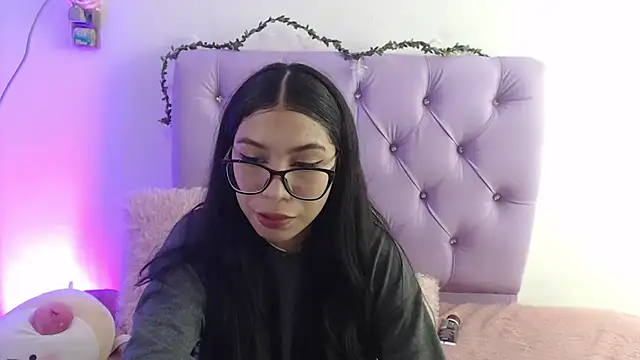 AmberJeong online show from 01/29/25, 01:37