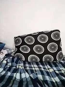 Tota Khan online show from 09/18/25, 01:18