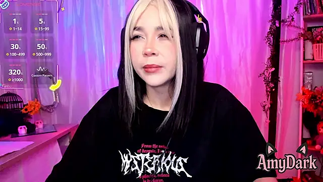 Snapshot of _AmyDark chatting on 11/28/25, 11:51 AmyDark online show from 11/28/25, 11:51
