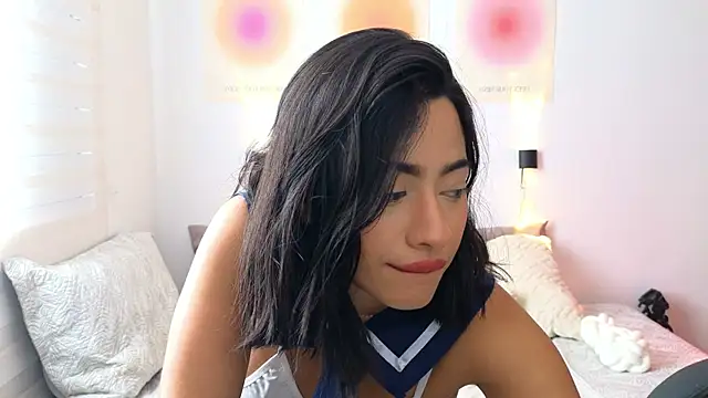 AlessaPears online show from 10/22/25, 08:30