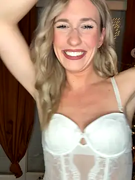 lola tentatiion online show from 11/19/25, 08:09