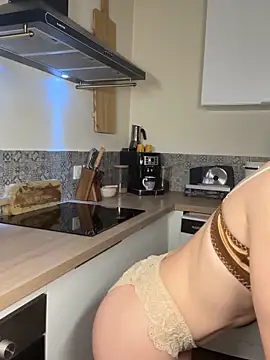 lola tentatiion online show from 03/04/26, 08:15