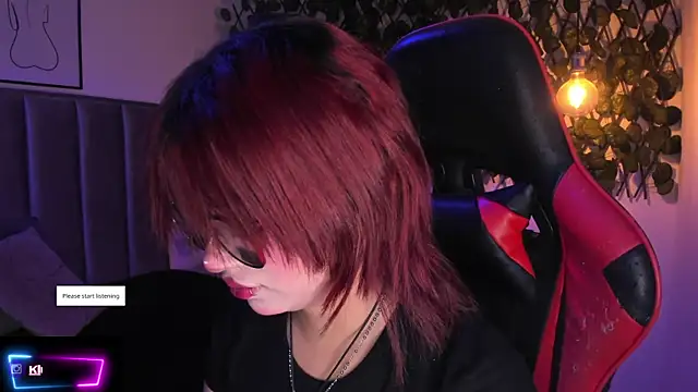 Snapshot of Kitty_Gang chatting on 11/06/25, 02:12 Kitty Gang online show from 11/06/25, 02:12