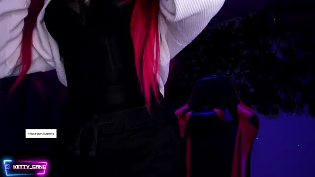 Snapshot of Kitty_Gang chatting on 12/18/25, 02:50 Kitty Gang online show from 12/18/25, 02:50