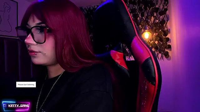 Snapshot of Kitty_Gang chatting on 12/19/25, 02:29 Kitty Gang online show from 12/19/25, 02:29