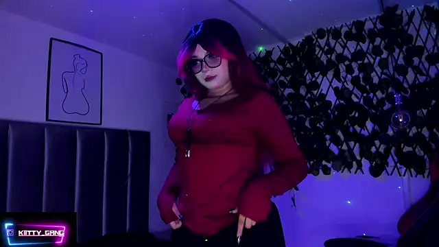 Snapshot of Kitty_Gang chatting on 01/16/26, 02:26 Kitty Gang online show from 01/16/26, 02:26