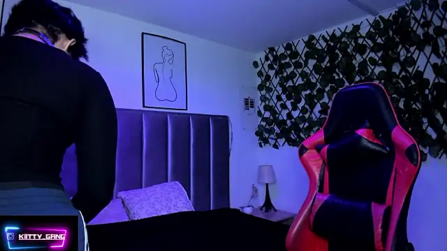 Snapshot of Kitty_Gang chatting on 02/02/26, 03:16 Kitty Gang online show from 02/02/26, 03:16