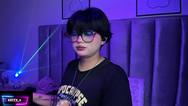 Snapshot of Kitty_Gang chatting on 02/03/26, 02:53 Kitty Gang online show from 02/03/26, 02:53