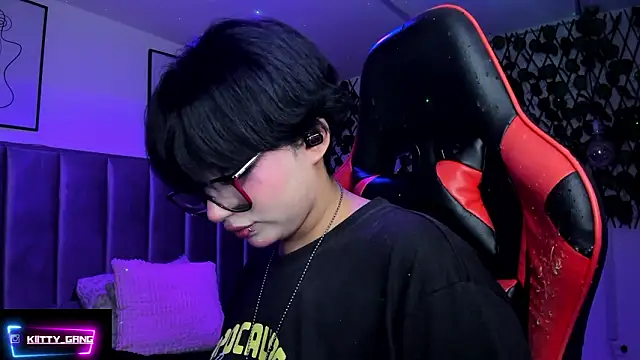 Snapshot of Kitty_Gang chatting on 02/03/26, 06:40 Kitty Gang online show from 02/03/26, 06:40