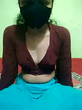 Snapshot of indiancouple09 chatting on 12/12/24, 10:31 indiancouple09 online show from 12/12/24, 10:31