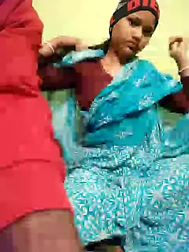 Snapshot of indiancouple09 chatting on 12/15/24, 10:15 indiancouple09 online show from 12/15/24, 10:15