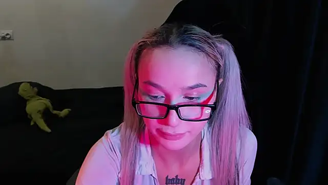 MilaAsh online show from 02/20/26, 05:37