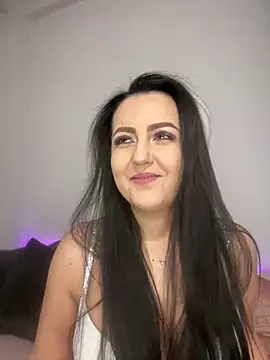 Snapshot of Ariel__Blossom chatting on 01/07/25, 04:27 Ariel Blossom online show from 01/07/25, 04:27