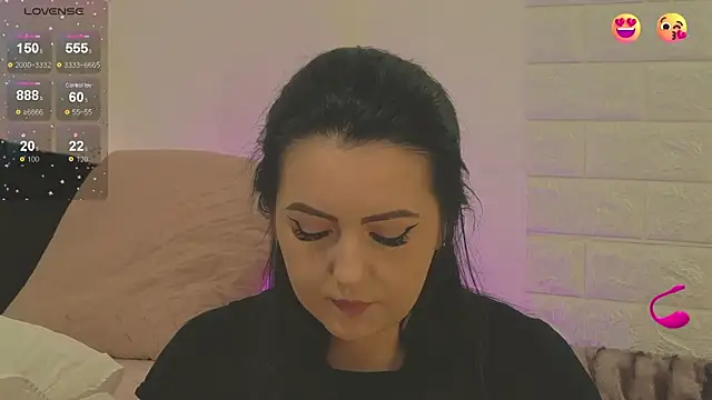 Snapshot of Ariel__Blossom chatting on 03/03/25, 06:37 Ariel Blossom online show from 03/03/25, 06:37