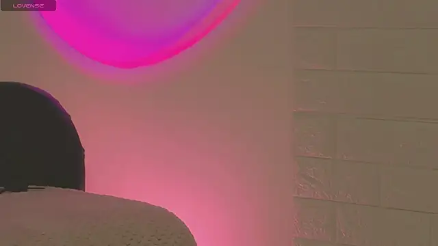 Snapshot of Ariel__Blossom chatting on 03/12/25, 07:02 Ariel Blossom online show from 03/12/25, 07:02