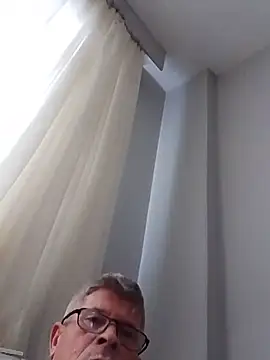 Snapshot of 510915asi chatting on 02/09/25, 07:16 510915asi online show from 02/09/25, 07:16