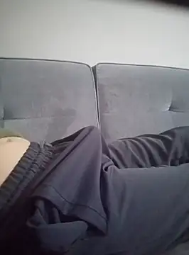 Snapshot of 510915asi chatting on 02/22/25, 04:30 510915asi online show from 02/22/25, 04:30