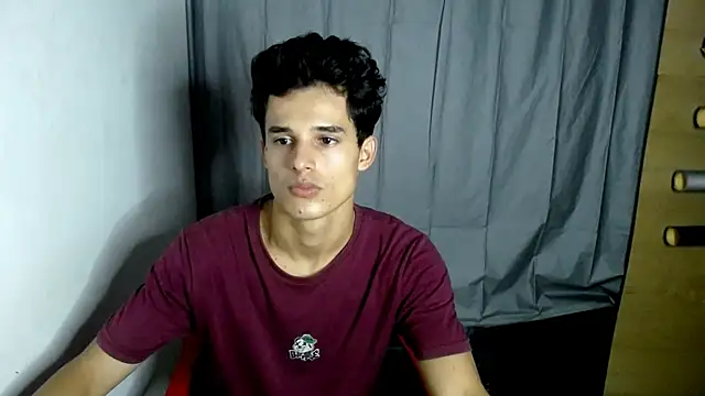 Snapshot of freddy_romas chatting on 01/24/25, 12:20 freddy romas online show from 01/24/25, 12:20